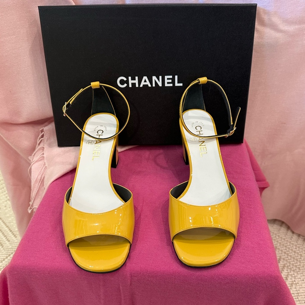 CHANEL Shoes